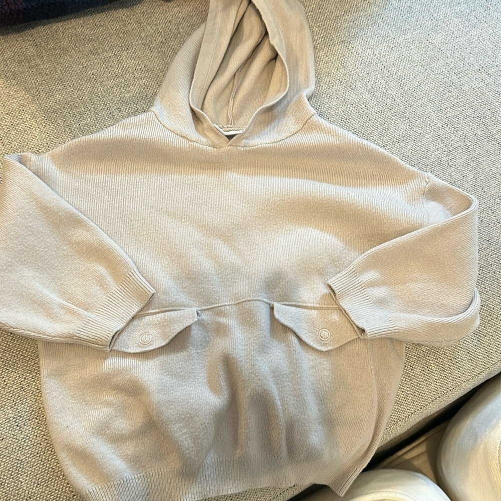 Zara hooded sweater